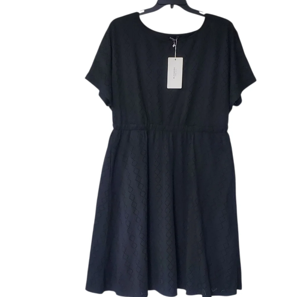 NWT BloomChic Classic Black Mini Dress Size US 14-16